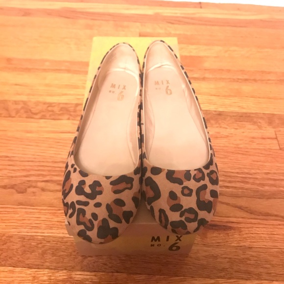 Leopard Print Flats - Picture 2 of 3